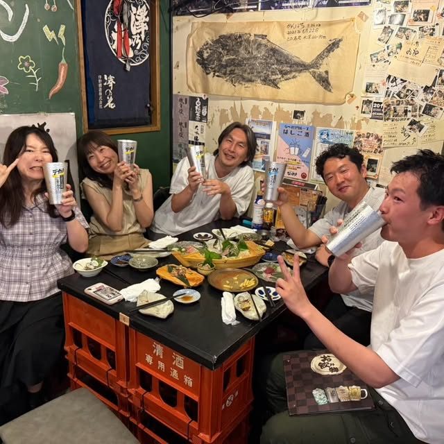 こんにちは(*ˊᗜˋ*) ノ 昨日もご来店ありがとうございます☺️ 最近はほんとに暑くなってきましたね…🫠 8月9月まだ気温が上がると考えると…怖いですね😱 そんなジメジメと暑い日本の夏に負けないくらいの元気と笑顔で皆様をお出迎えしていこう|飲み食い横丁なべすけ 公式Instagram